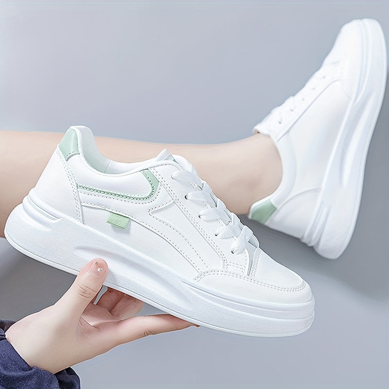 Zapatillas blancas chic de comodidad ligera